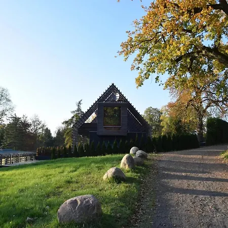 Chalet, Дом отдыха *